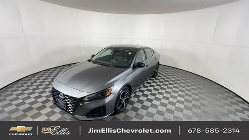 2023 Nissan Altima SR FWD