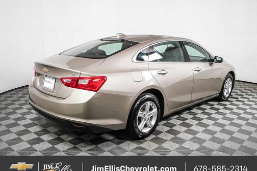 Mineral Gray Metallic 2023 Chevrolet Malibu FWD 1LT