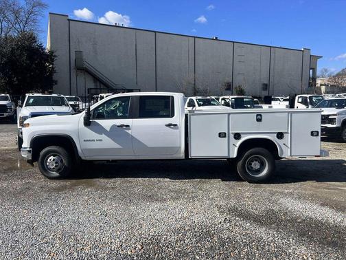 2024 Chevrolet Silverado 3500 WT