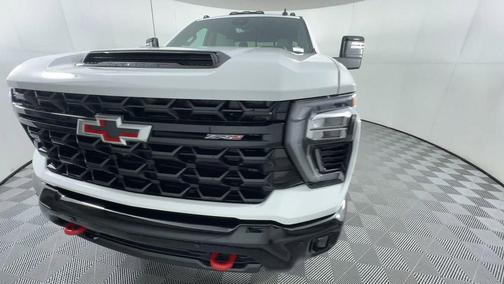 2026 Chevrolet Silverado 2500 ZR2