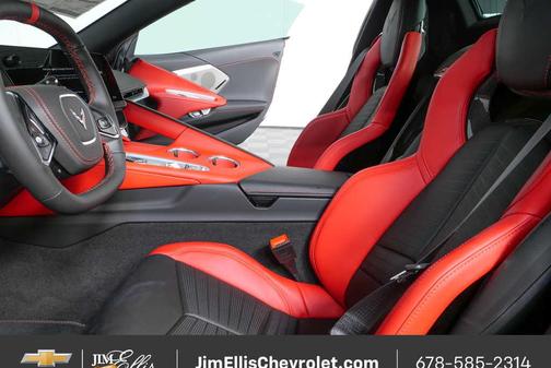 Arctic White 2026 Chevrolet Corvette Stingray w/2LT