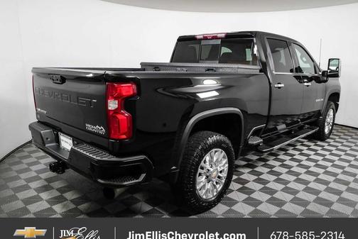 Mosaic Black Metallic 2022 Chevrolet Silverado 2500 High Country