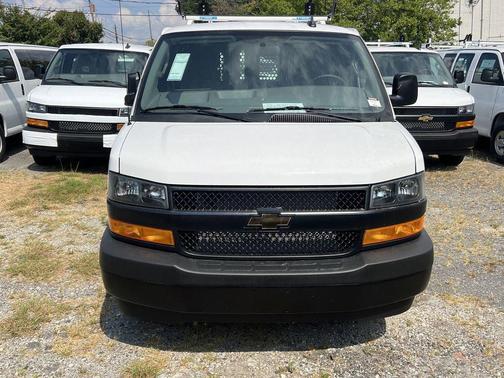 2025 Chevrolet Express 2500 RWD 2500 Regular Wheelbase WT