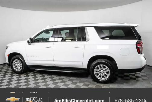 2024 Chevrolet Suburban LT