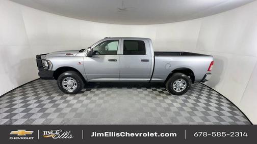 2024 RAM 2500 Tradesman Crew Cab 4x4 6'4' Box