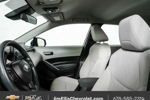 Sonic Silver 2022 Toyota Corolla Cross L