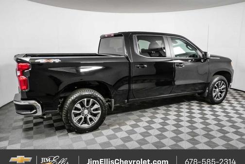 Black 2022 Chevrolet Silverado 1500 LT