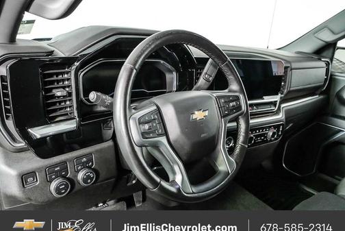Black 2022 Chevrolet Silverado 1500 LT