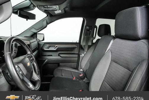 Black 2022 Chevrolet Silverado 1500 LT