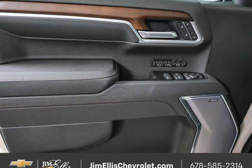 White Sands 2026 Chevrolet Silverado 1500 High Country