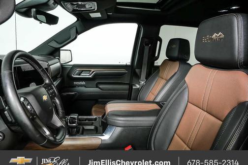 Iridescent Pearl Tricoat 2024 Chevrolet Silverado 1500 High Country