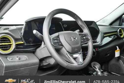 Mosaic Black Metallic 2026 Chevrolet Trax FWD ACTIV