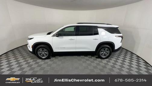 2025 Chevrolet Traverse LT