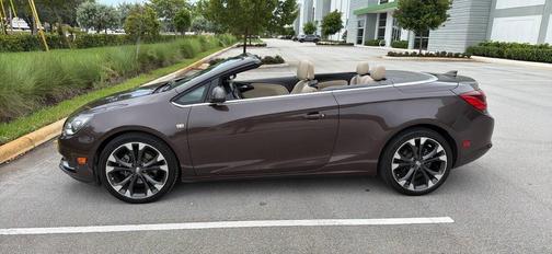 Toasted Coconut Metallic 2017 Buick Cascada Premium