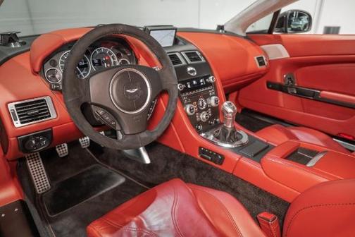 2011 Aston Martin V12 Vantage 