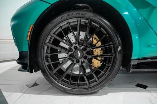 2023 Aston Martin DBX 707