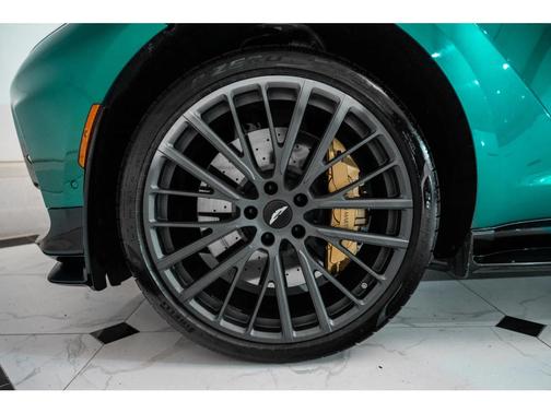 2023 Aston Martin DBX 707