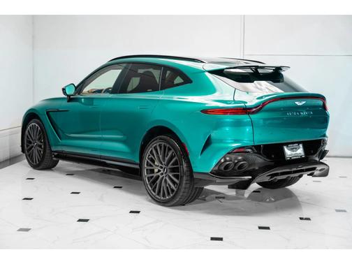 2023 Aston Martin DBX 707