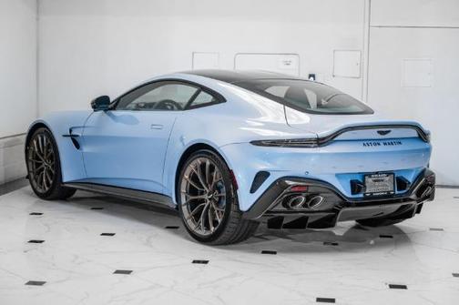 2026 Aston Martin Vantage Base