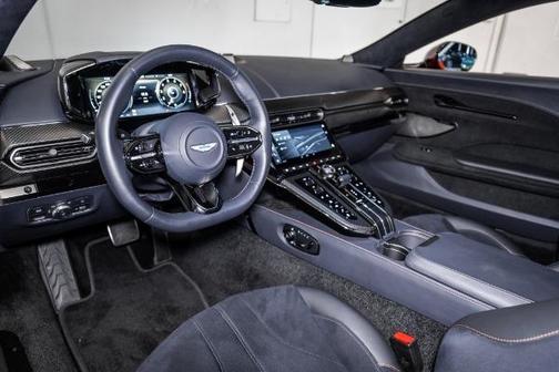 2025 Aston Martin Vantage Base