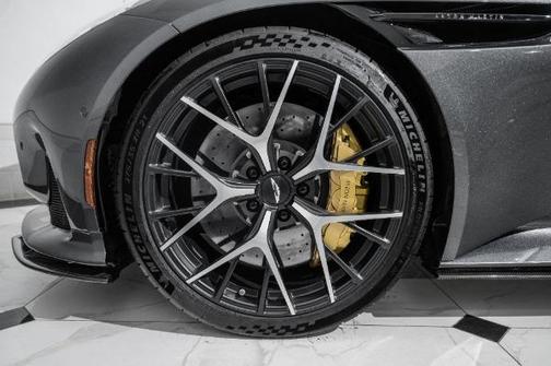 2024 Aston Martin DB12 Base