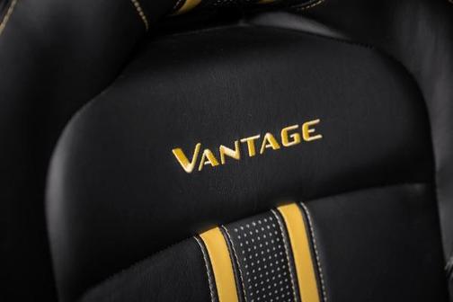 2019 Aston Martin Vantage Base