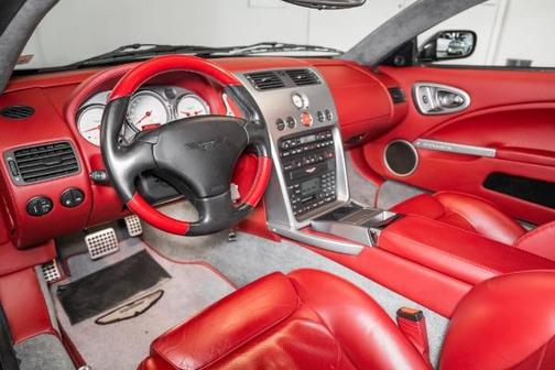 2002 Aston Martin V12 Vanquish 