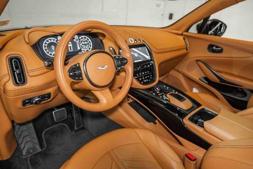 2023 Aston Martin DBX 707