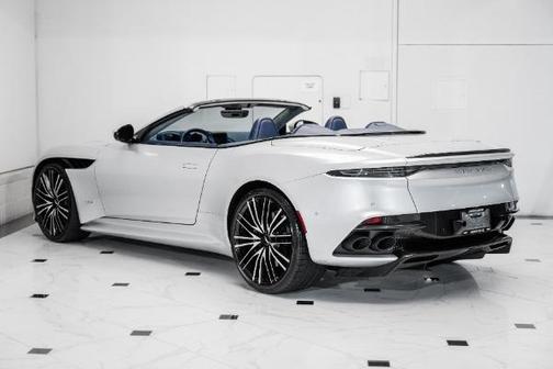 2020 Aston Martin DBS Superleggera Volante