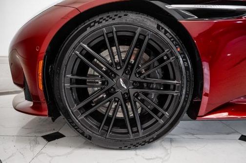 2025 Aston Martin DB12 Base