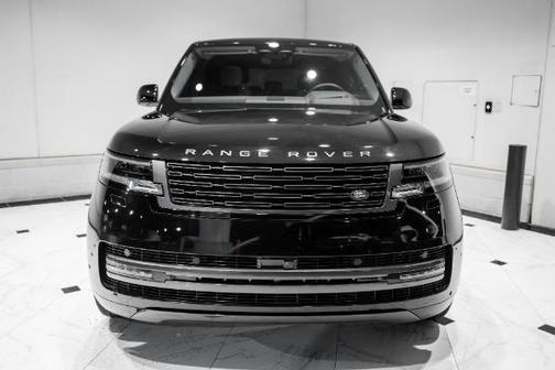 2025 Land Rover Range Rover P400 SE 7 Seat