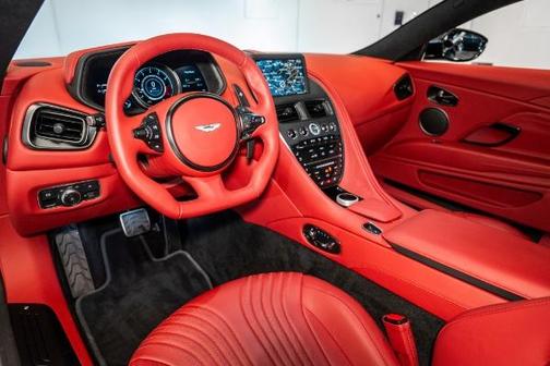 2023 Aston Martin DB11 V8