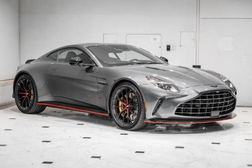 Xenon Gray 2026 Aston Martin Vantage Base