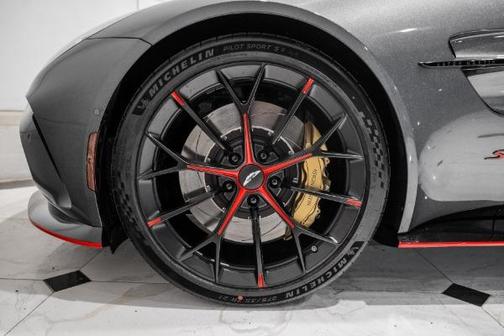 Xenon Gray 2026 Aston Martin Vantage Base