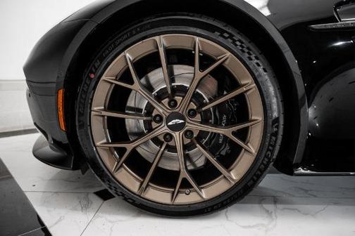 2026 Aston Martin Vantage Base