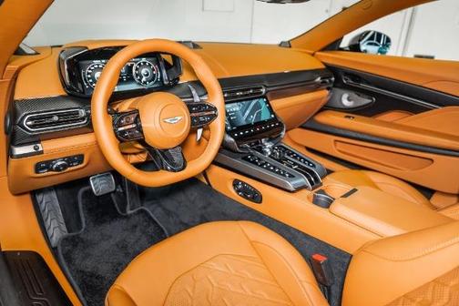 2025 Aston Martin Vanquish Base