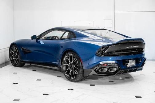2025 Aston Martin Vanquish Base