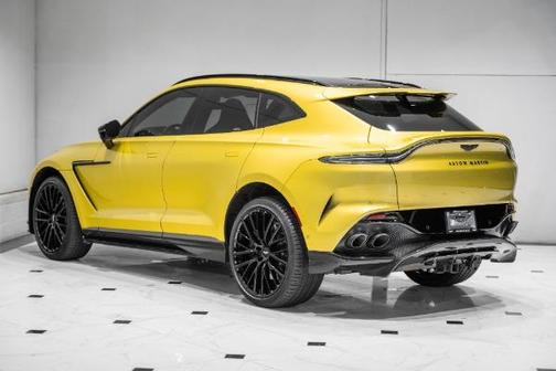 2025 Aston Martin DBX 707