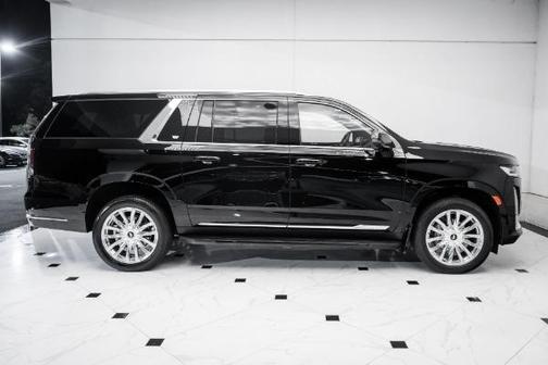 2023 Cadillac Escalade ESV Premium Luxury