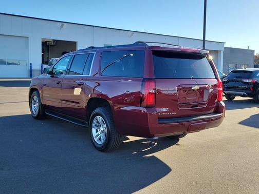 2018 Chevrolet Suburban LT