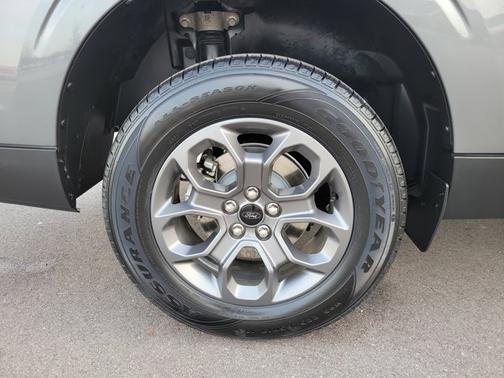 CARBONIZED GRAY METALLIC 2023 Ford Maverick XLT