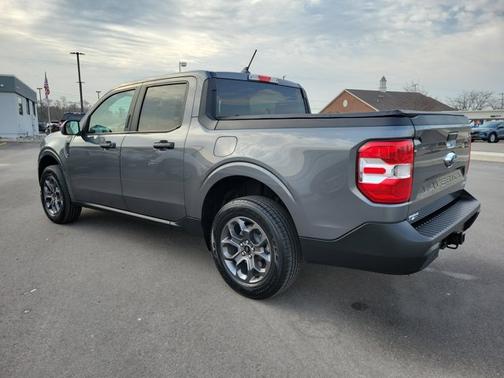 CARBONIZED GRAY METALLIC 2023 Ford Maverick XLT