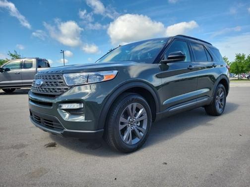 FORGED GREEN METALLIC 2023 Ford Explorer XLT