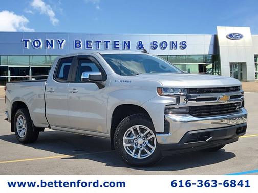 Silver Ice Metallic 2020 Chevrolet Silverado 1500 LT