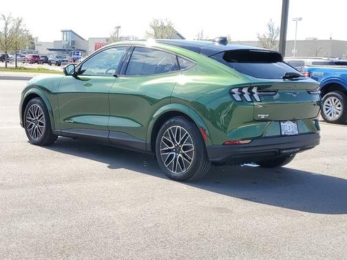 ERUPTION GREEN METALLIC 2025 Ford Mustang Mach-E PREMIUM