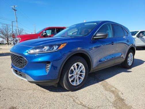 ATLAS BLUE METALLIC 2022 Ford Escape SE