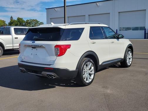 2022 Ford Explorer PLATINUM