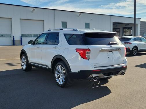 2022 Ford Explorer PLATINUM