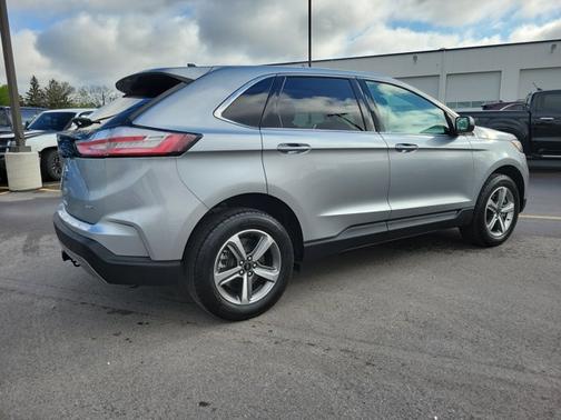 ICONIC SILVER 2024 Ford Edge SEL/ MOONROOF/ TOW PKG/ POWER LIFTGATE/ COLD WEATH