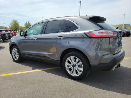CARBONIZED GRAY 2022 Ford Edge TITANIUM